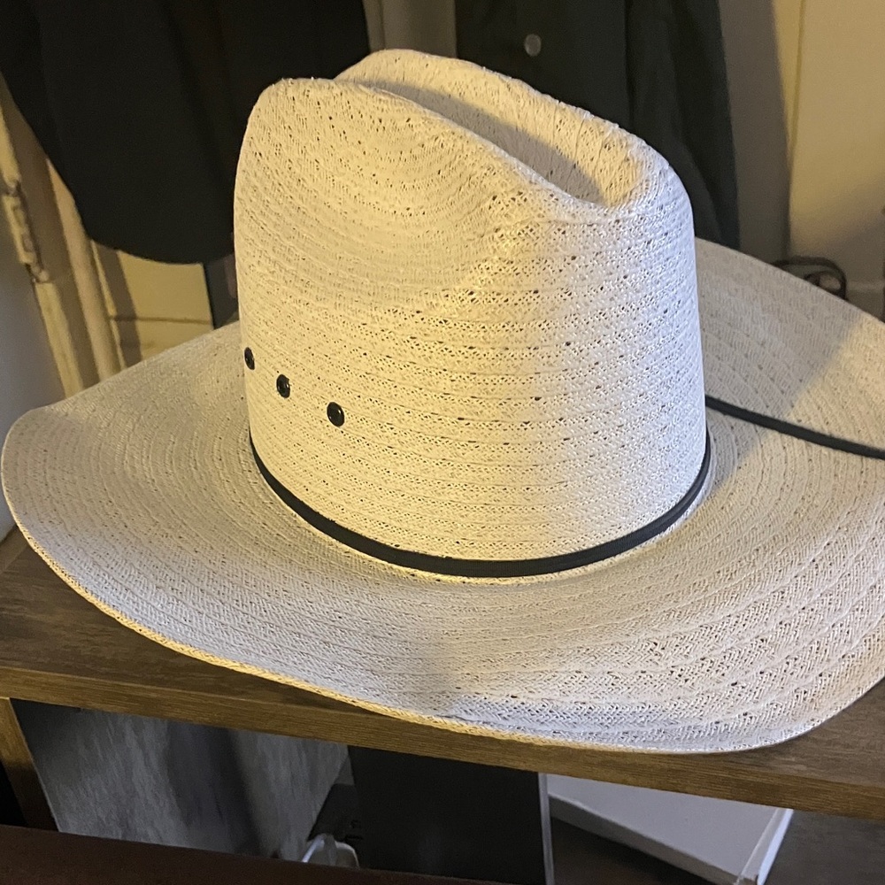 Men's White Straw Cowboy Hat with Black Band